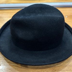 Black vintage felt fedora